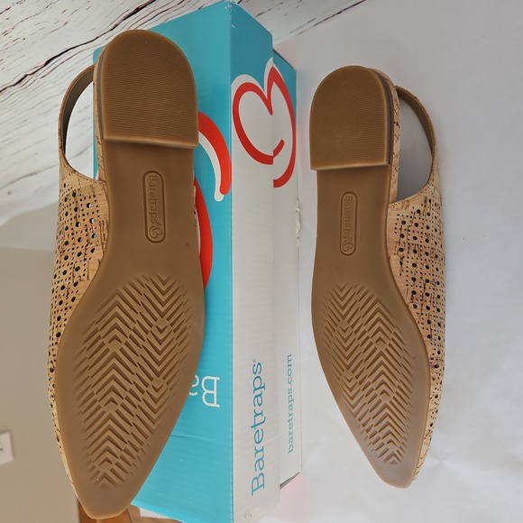 NWT Baretraps Women's Sport Slide Sandals - Picture 4 of 9